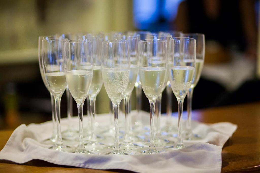 Villa Estera - Hotel & Restauracja Michałowice 외부 사진